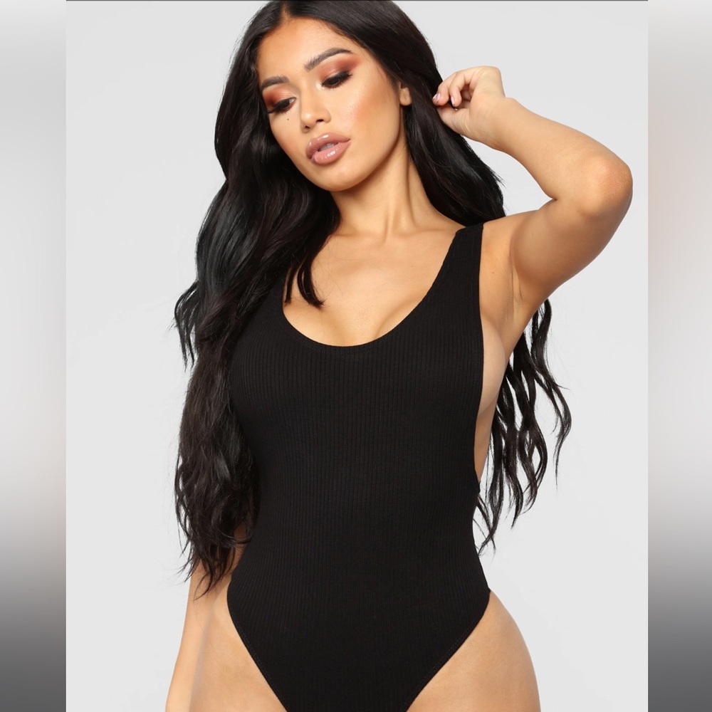 Fashion Nova scoop neck bodysuit